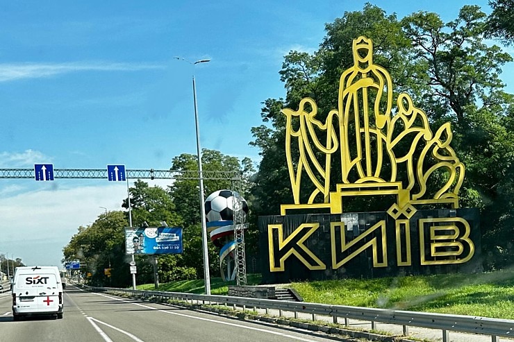 Atceļā uz Latviju vienu diennakti pavadām Ukrainas galvaspilsētā. Sadarbībā ar SIXT 376575