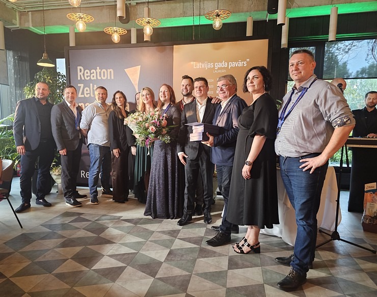 «Latvijas gada pavārs 2025» Emīls Skalbergs, restorāns «John - John chefs hall» un «Latvijas pavārzellis 2025» - Rota Gundega Klētniece, restorāns «Fe 376637