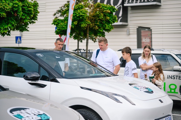 «Spices Elektroauto diena» pulcē ap 5000 interesentu 376682