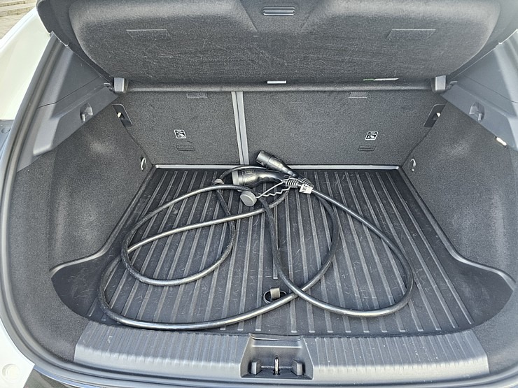 Apceļojam Rīgu ar elektrisko vāģi «Lynk & Co 02» no Ķīnas, ko Latvijā pārstāv «Mūsa Motors Rīga» 376892