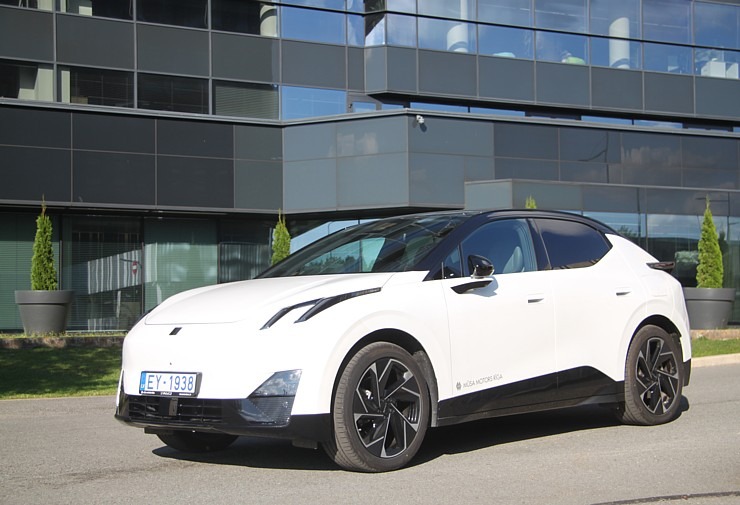 Apceļojam Rīgu ar elektrisko vāģi «Lynk & Co 02» no Ķīnas, ko Latvijā pārstāv «Mūsa Motors Rīga» 376867