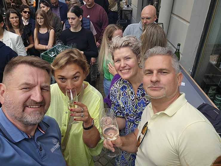 Restorāns «Buržujs» Berga bazārā pulcē gardēžus uz 16.Rīgas Austeru festivālu 377143