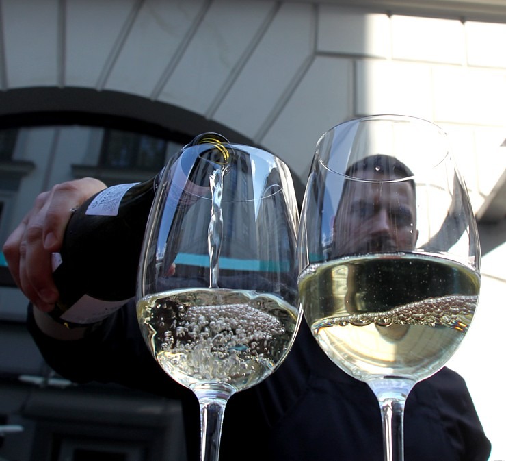 Restorāns «Buržujs» Berga bazārā pulcē gardēžus uz 16.Rīgas Austeru festivālu 377146