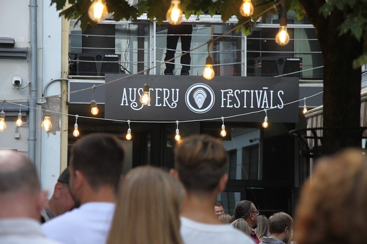 Restorāns «Buržujs» Berga bazārā pulcē gardēžus uz 16.Rīgas Austeru festivālu 377162