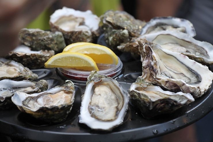 Restorāns «Buržujs» Berga bazārā pulcē gardēžus uz 16.Rīgas Austeru festivālu 377128