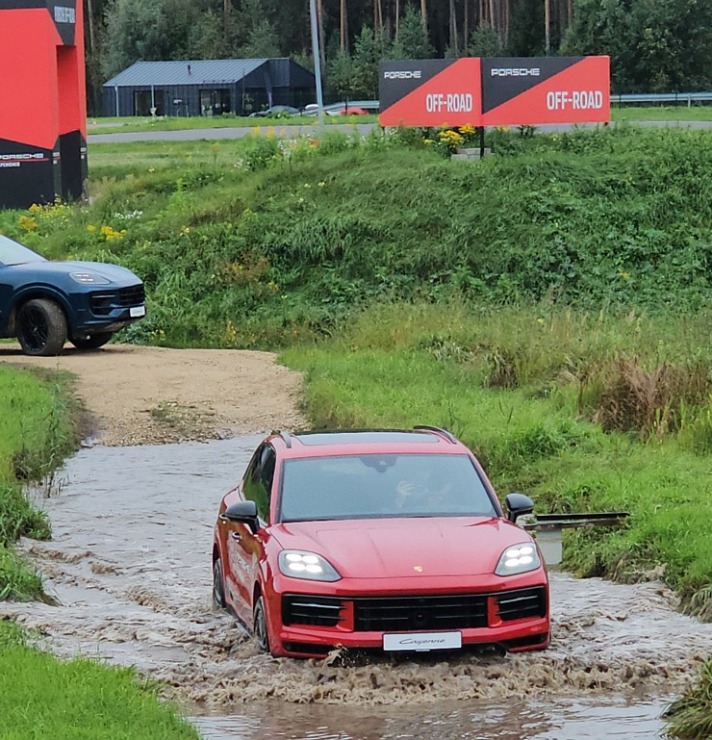 Travelnews.lv piedalās jaudīgā «Porsche Off-Road Experience» pasākumā, kas notiek sporta kompleksā «333» Travelnews.lv piedalās jaudīgā «Porsche Off-Road Experience» pasākumā, kas notiek sporta kompleksā «333» 377542