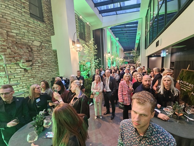 Ar grandiozu pasākumu «Four Senses of Nature» pēc renovācijas piesakās Vecrīgas 5 zvaigžņu viesnīca «Pullman Riga Old Town Hotel» Ar grandiozu pasākumu «Four Senses of Nature» pēc renovācijas piesakās Vecrīgas 5 zvaigžņu viesnīca «Pullman Riga Old Town Hotel» 377838