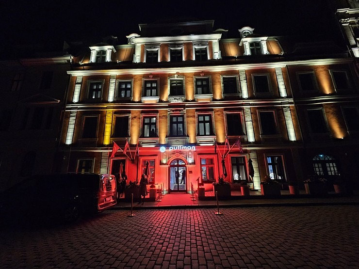 Ar grandiozu pasākumu «Four Senses of Nature» pēc renovācijas piesakās Vecrīgas 5 zvaigžņu viesnīca «Pullman Riga Old Town Hotel» Ar grandiozu pasākumu «Four Senses of Nature» pēc renovācijas piesakās Vecrīgas 5 zvaigžņu viesnīca «Pullman Riga Old Town Hotel» 377898