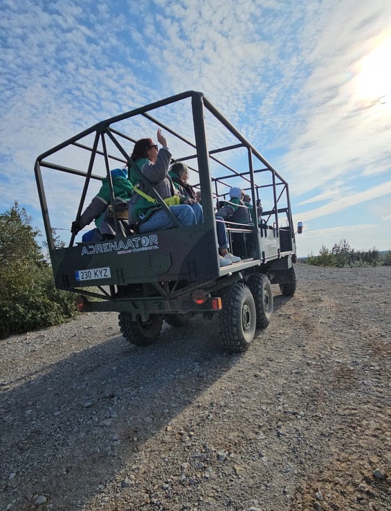 Braucam ar īpašu apvidus auto no « Adrenaator» pa Aidu alpiem Igaunijas Austrumviru apriņķī. Sadarbībā ar «Active Travel» un Idaviru Braucam ar īpašu apvidus auto no « Adrenaator» pa Aidu alpiem Igaunijas Austrumviru apriņķī. Sadarbībā ar «Active Travel» un Idaviru 378448