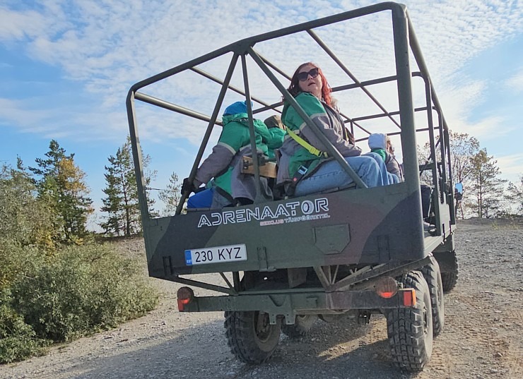 Braucam ar īpašu apvidus auto no « Adrenaator» pa Aidu alpiem Igaunijas Austrumviru apriņķī. Sadarbībā ar «Active Travel» un Idaviru Braucam ar īpašu apvidus auto no « Adrenaator» pa Aidu alpiem Igaunijas Austrumviru apriņķī. Sadarbībā ar «Active Travel» un Idaviru 378449