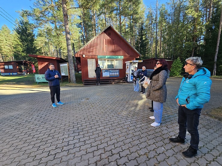 Apmeklējam Alutaguses Veselības sporta centru un iepazīstam meža velobraukšanu un disku golfu. Sadarbībā «Active Travel» un Idaviru Apmeklējam Alutaguses Veselības sporta centru un iepazīstam meža velobraukšanu un disku golfu. Sadarbībā «Active Travel» un Idaviru 378601