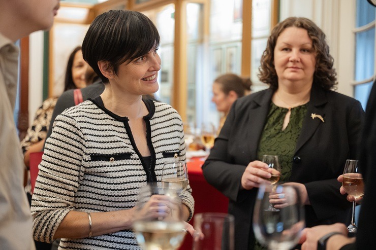 Parakstīts sadarbības memorands starp Liepāja 2027, Lielbritānijas vēstniecību Latvijā un British Council Parakstīts sadarbības memorands starp Liepāja 2027, Lielbritānijas vēstniecību Latvijā un British Council 378877