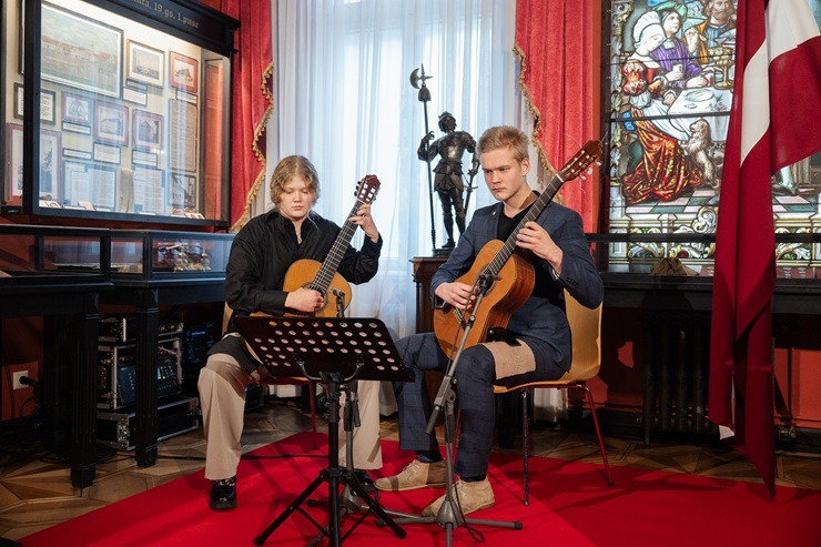 Parakstīts sadarbības memorands starp Liepāja 2027, Lielbritānijas vēstniecību Latvijā un British Council Parakstīts sadarbības memorands starp Liepāja 2027, Lielbritānijas vēstniecību Latvijā un British Council 378866
