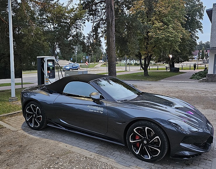 Ar jauno «MG Cyberster» viss ir citādi - braukšanas prieks un burvīgas emocijas. Sadarbībā ar auto centru AutoBrava 379252