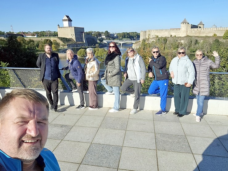 Iepazīstam Narvas Rātsnamu un pilsētu, kurā krievu valoda skan biežāk nekā igauņu. Sadarbībā ar «Active Travel» un Idaviru Iepazīstam Narvas Rātsnamu un pilsētu, kurā krievu valoda skan biežāk nekā igauņu. Sadarbībā ar «Active Travel» un Idaviru 379309