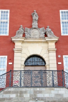 6