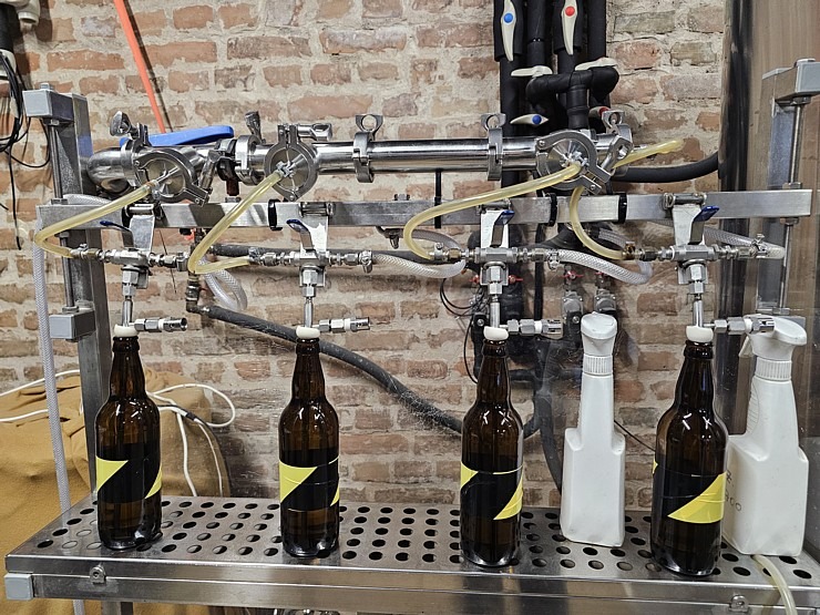 Degustējam Jūrmalas amatniecības alus darītavas « Prusaks » produkciju un viesmīlību. Sadarbībā ar VisitJurmala.lv Degustējam Jūrmalas amatniecības alus darītavas « Prusaks » produkciju un viesmīlību. Sadarbībā ar VisitJurmala.lv 379359