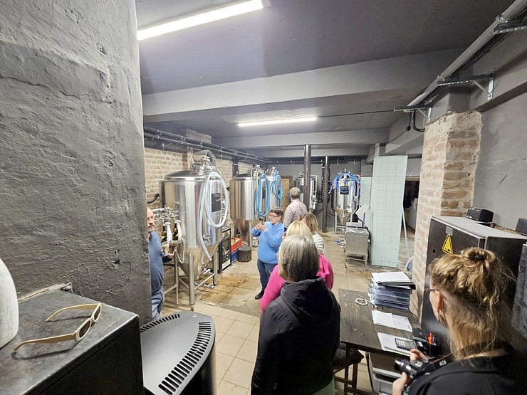Degustējam Jūrmalas amatniecības alus darītavas « Prusaks » produkciju un viesmīlību. Sadarbībā ar VisitJurmala.lv Degustējam Jūrmalas amatniecības alus darītavas « Prusaks » produkciju un viesmīlību. Sadarbībā ar VisitJurmala.lv 379361