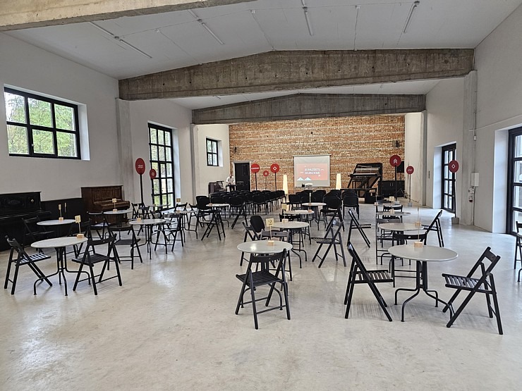 Kurzemes tūrisma kontaktbirža 2025 notiek Kuldīgas koncertzālē «Duna» 379608