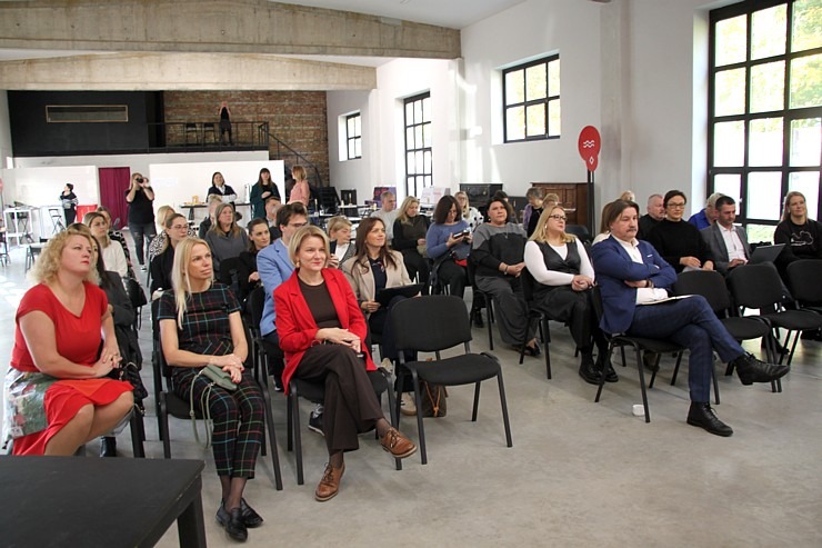 Kurzemes tūrisma kontaktbirža 2025 notiek Kuldīgas koncertzālē «Duna» 379574