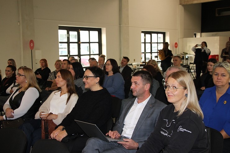 Kurzemes tūrisma kontaktbirža 2025 notiek Kuldīgas koncertzālē «Duna» 379576