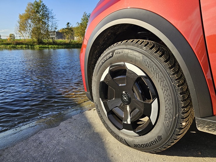 Sadarbībā ar auto nomu «SIXT Latvija» apceļojam Latviju - Opel Frontera no 27 eiro 379626