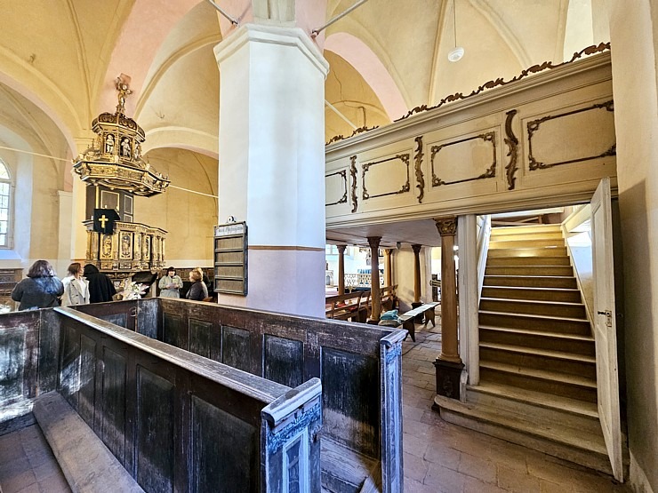 Apmeklējam Zlēku luterāņu baznīcu, kas celta celta ap 1645.gadu, Ventspils novadā  Apmeklējam Zlēku luterāņu baznīcu, kas celta celta ap 1645.gadu, Ventspils novadā 379653