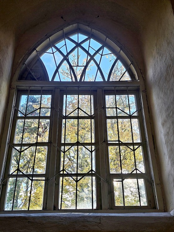 Apmeklējam Zlēku luterāņu baznīcu, kas celta celta ap 1645.gadu, Ventspils novadā  Apmeklējam Zlēku luterāņu baznīcu, kas celta celta ap 1645.gadu, Ventspils novadā 379657