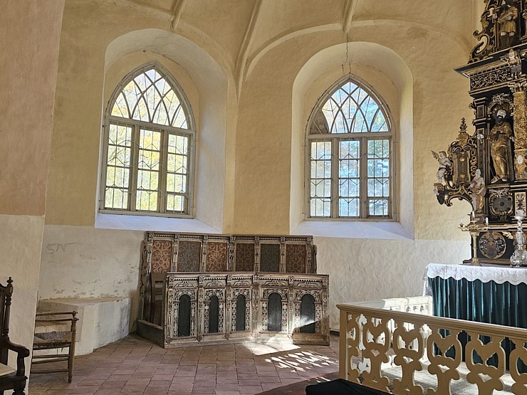 Apmeklējam Zlēku luterāņu baznīcu, kas celta celta ap 1645.gadu, Ventspils novadā  Apmeklējam Zlēku luterāņu baznīcu, kas celta celta ap 1645.gadu, Ventspils novadā 379664