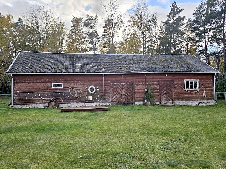 Apmeklējam 1844.gada būvēto Ovišu bāku Ventspils novadā  Apmeklējam 1844.gada būvēto Ovišu bāku Ventspils novadā 379702