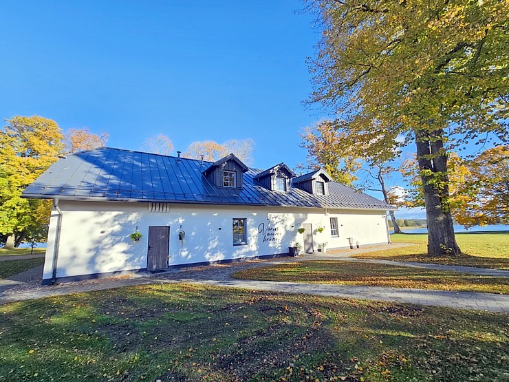 Apmeklējam Vārves muižas kompleksu Ventas krastā Ventspils novadā  Apmeklējam Vārves muižas kompleksu Ventas krastā Ventspils novadā 380050