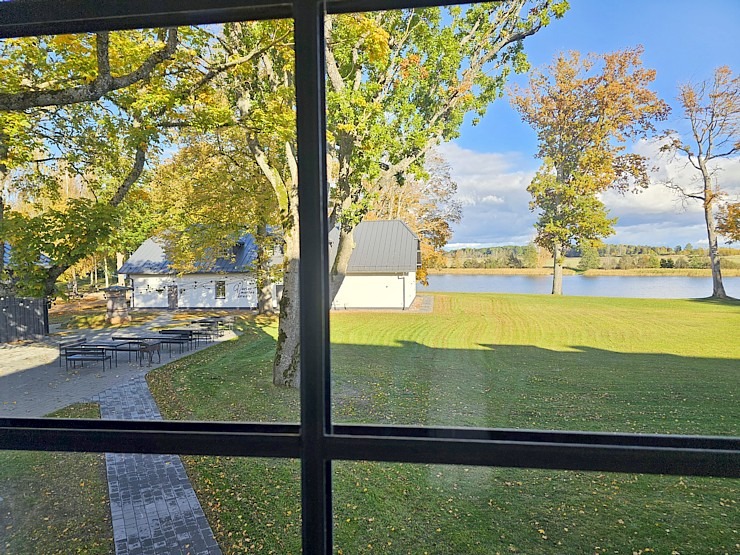 Apmeklējam Vārves muižas kompleksu Ventas krastā Ventspils novadā  Apmeklējam Vārves muižas kompleksu Ventas krastā Ventspils novadā 380062