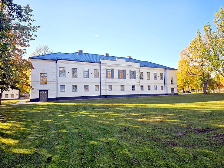 Apmeklējam Vārves muižas kompleksu Ventas krastā Ventspils novadā  Apmeklējam Vārves muižas kompleksu Ventas krastā Ventspils novadā 380038