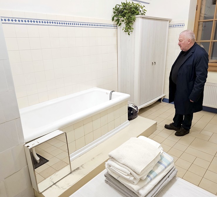 Iepazīstam Dundagas pili Talsu novadā, kas piedāvā naktsmītni, TIC, izstādes un konferenču telpas 380110