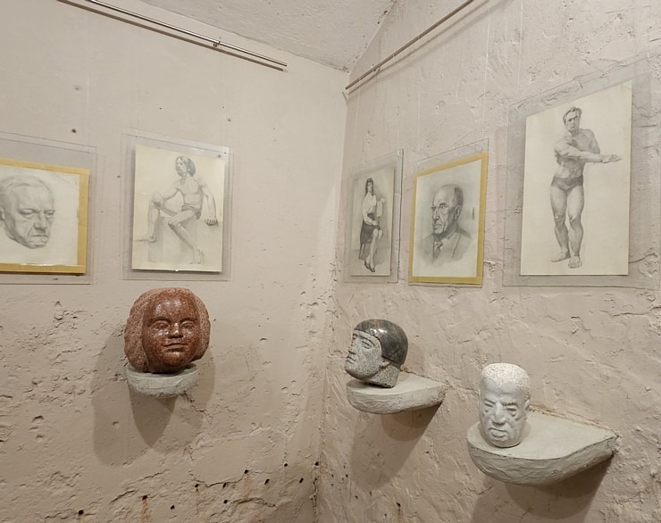 Iepazīstam Dundagas pili Talsu novadā, kas piedāvā naktsmītni, TIC, izstādes un konferenču telpas  Iepazīstam Dundagas pili Talsu novadā, kas piedāvā naktsmītni, TIC, izstādes un konferenču telpas 380123