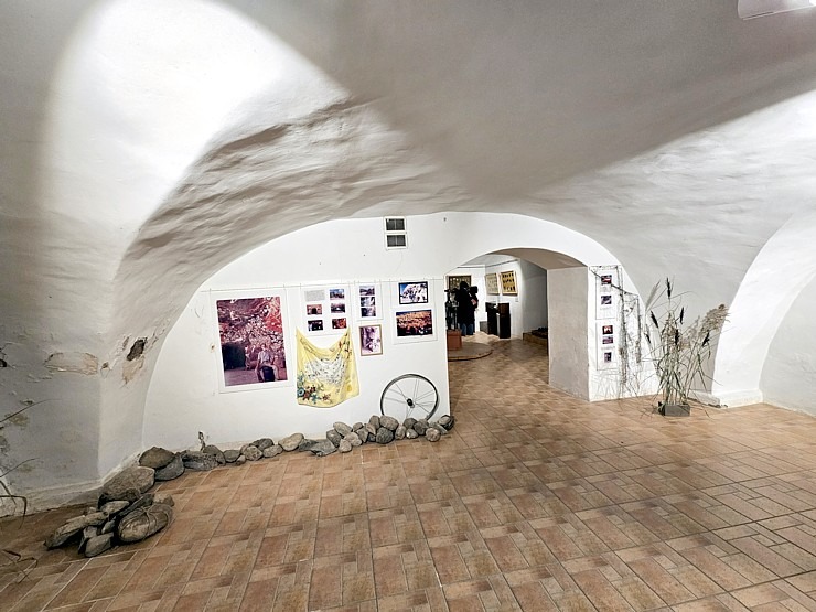 Iepazīstam Dundagas pili Talsu novadā, kas piedāvā naktsmītni, TIC, izstādes un konferenču telpas  Iepazīstam Dundagas pili Talsu novadā, kas piedāvā naktsmītni, TIC, izstādes un konferenču telpas 380125