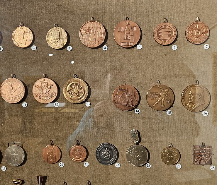 Iepazīstam Dundagas pili Talsu novadā, kas piedāvā naktsmītni, TIC, izstādes un konferenču telpas  Iepazīstam Dundagas pili Talsu novadā, kas piedāvā naktsmītni, TIC, izstādes un konferenču telpas 380128