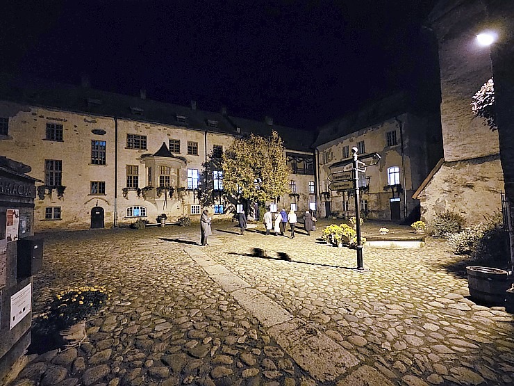 Iepazīstam Dundagas pili Talsu novadā, kas piedāvā naktsmītni, TIC, izstādes un konferenču telpas  Iepazīstam Dundagas pili Talsu novadā, kas piedāvā naktsmītni, TIC, izstādes un konferenču telpas 380102