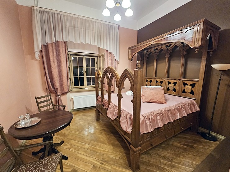 Iepazīstam Dundagas pili Talsu novadā, kas piedāvā naktsmītni, TIC, izstādes un konferenču telpas  Iepazīstam Dundagas pili Talsu novadā, kas piedāvā naktsmītni, TIC, izstādes un konferenču telpas 380106