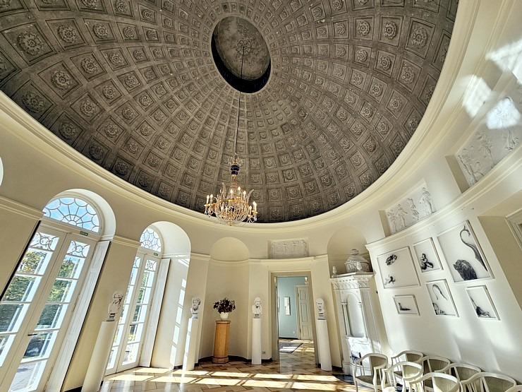 Iepazīstam klasicisma stila Jaunauces pili Saldus novadā  Iepazīstam klasicisma stila Jaunauces pili Saldus novadā 380256