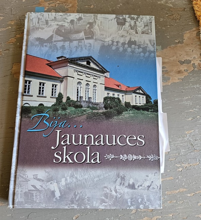 Iepazīstam klasicisma stila Jaunauces pili Saldus novadā  Iepazīstam klasicisma stila Jaunauces pili Saldus novadā 380282