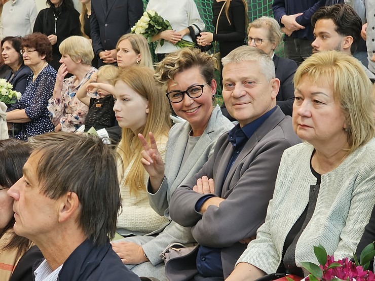 «airBaltic» Pilotu akadēmijas izlaidums ar 11 valstu absolventiem 380566