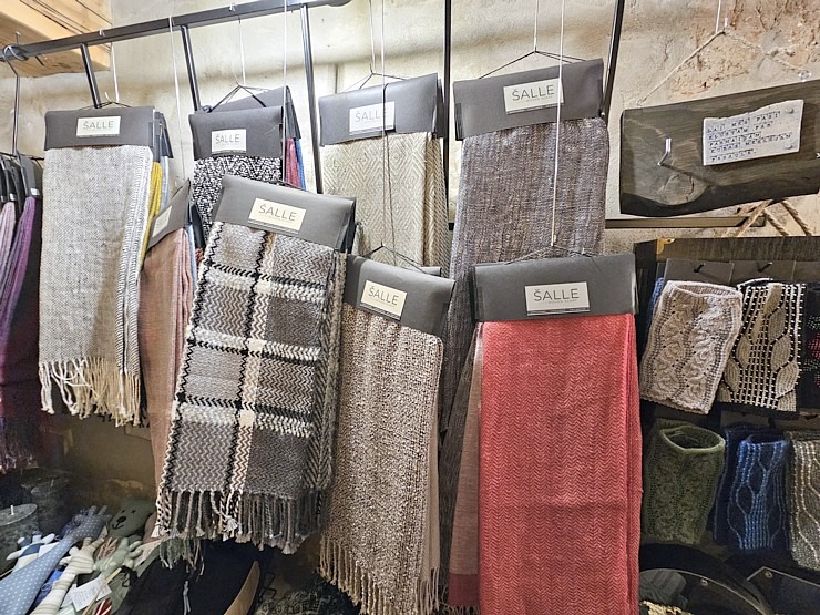 Apmeklējam Kuldīgas suvenīru bodi «KUULD» 380587