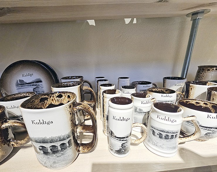 Apmeklējam Kuldīgas suvenīru bodi «KUULD» 380602