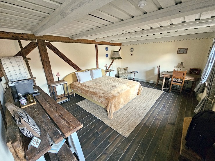 lIepazīstam Kuldīgas dizaina viesnīcas « Sīmanis » piedāvājumu 380625