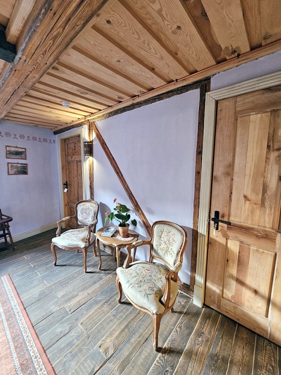 lIepazīstam Kuldīgas dizaina viesnīcas « Sīmanis » piedāvājumu 380626