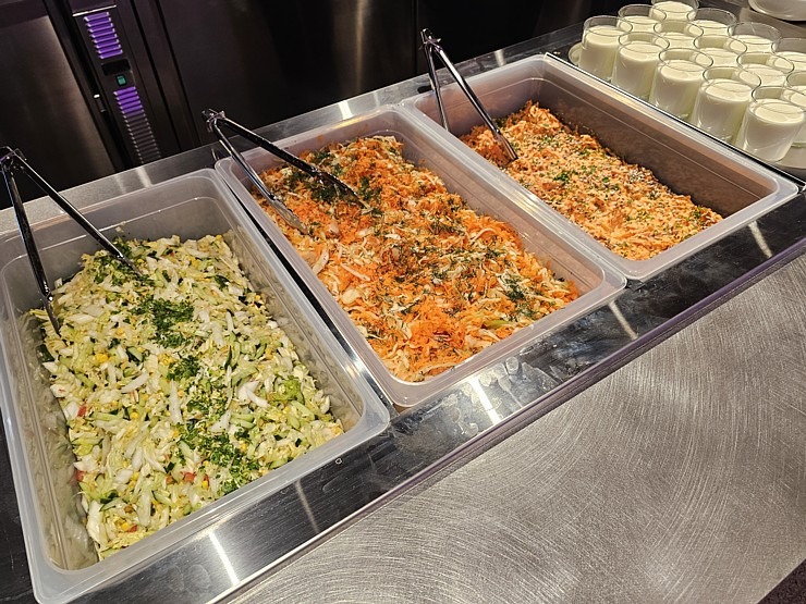 Tiek atklāta ēdināšanas zona « POSTe food hall » tirdzniecības centrā « Origo » 380820