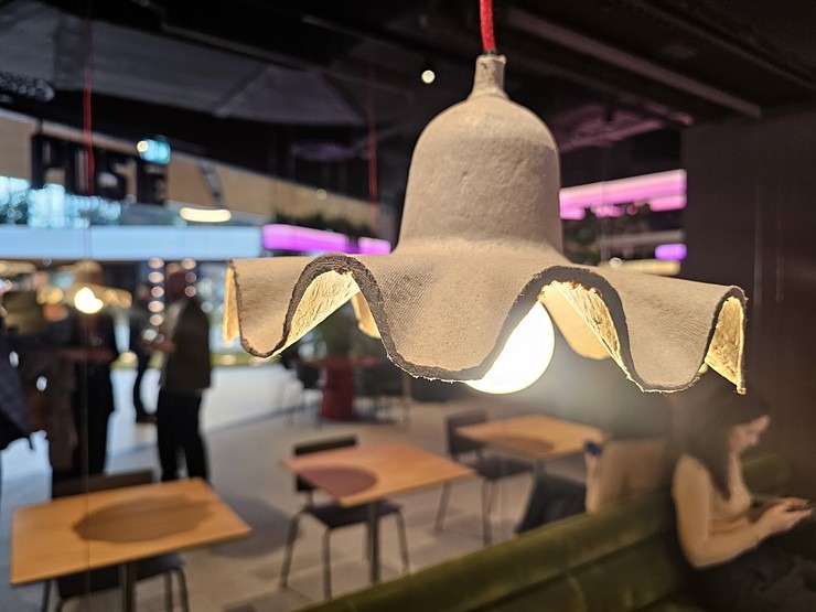 Tiek atklāta ēdināšanas zona « POSTe food hall » tirdzniecības centrā « Origo » 380832