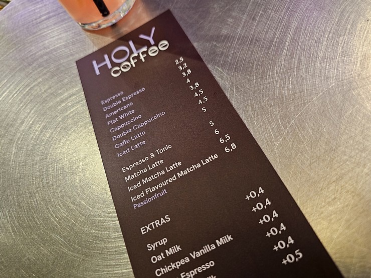 Tiek atklāta ēdināšanas zona « POSTe food hall » tirdzniecības centrā « Origo » 380840