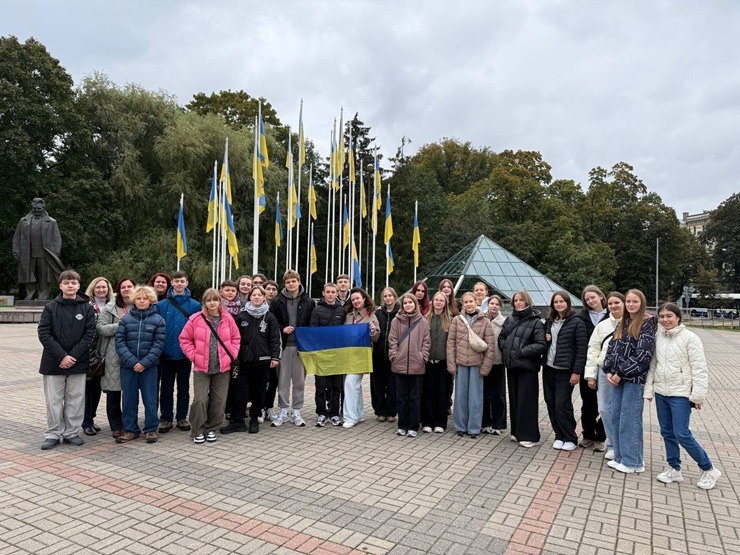 Latvijā uz nometni sabrauc talantīgi ukraiņu bērni 380892